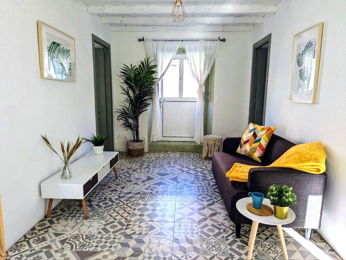 Cozy 3 Bedroom Home - Close To Beach Lourinhã Kültér fotó