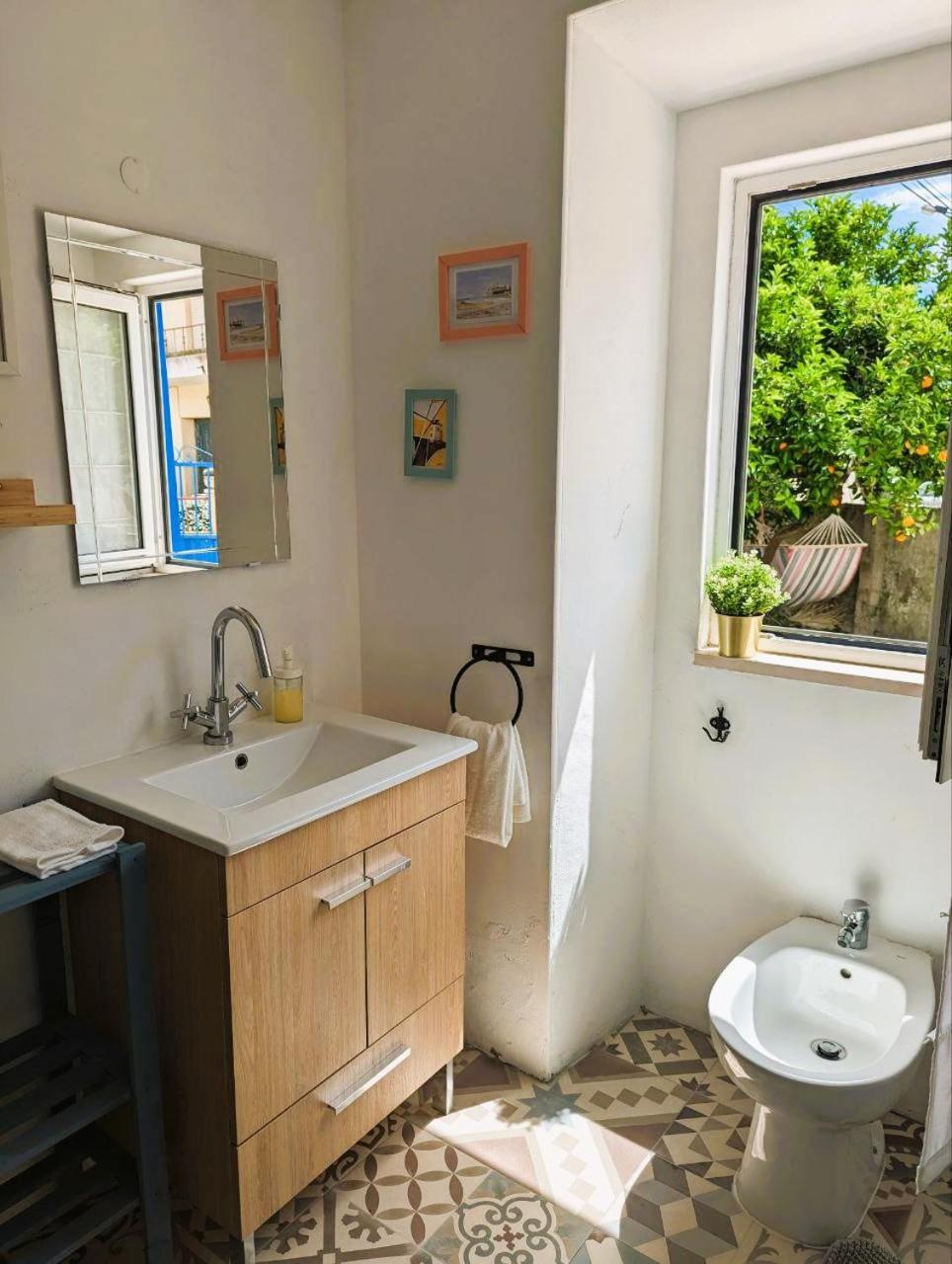 Cozy 3 Bedroom Home - Close To Beach Lourinhã Kültér fotó